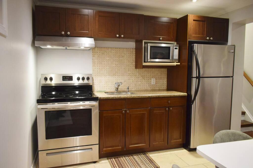 Home Away From Home - Basement Studio Apartment Toronto Exteriér fotografie